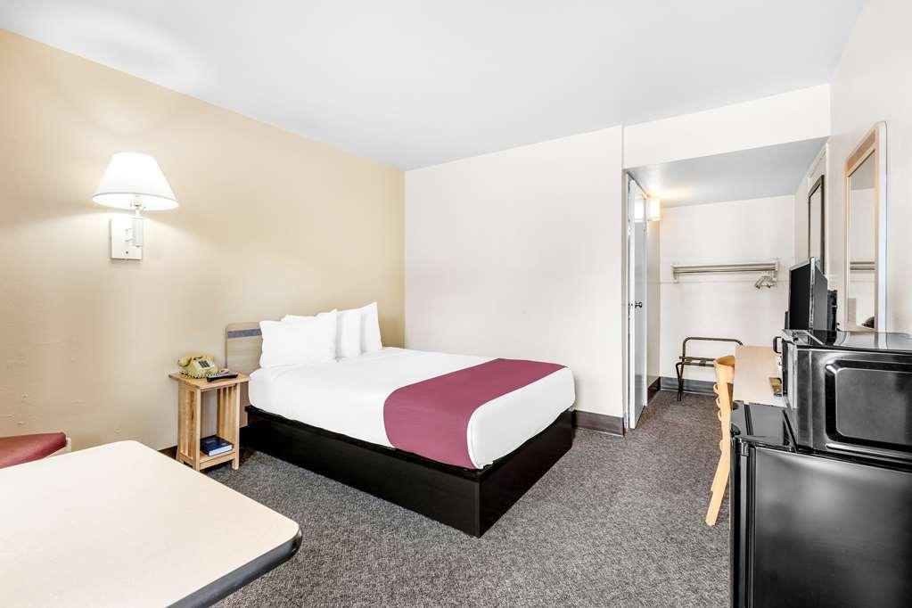 Americas Best Value Inn - Lake City Bilik gambar