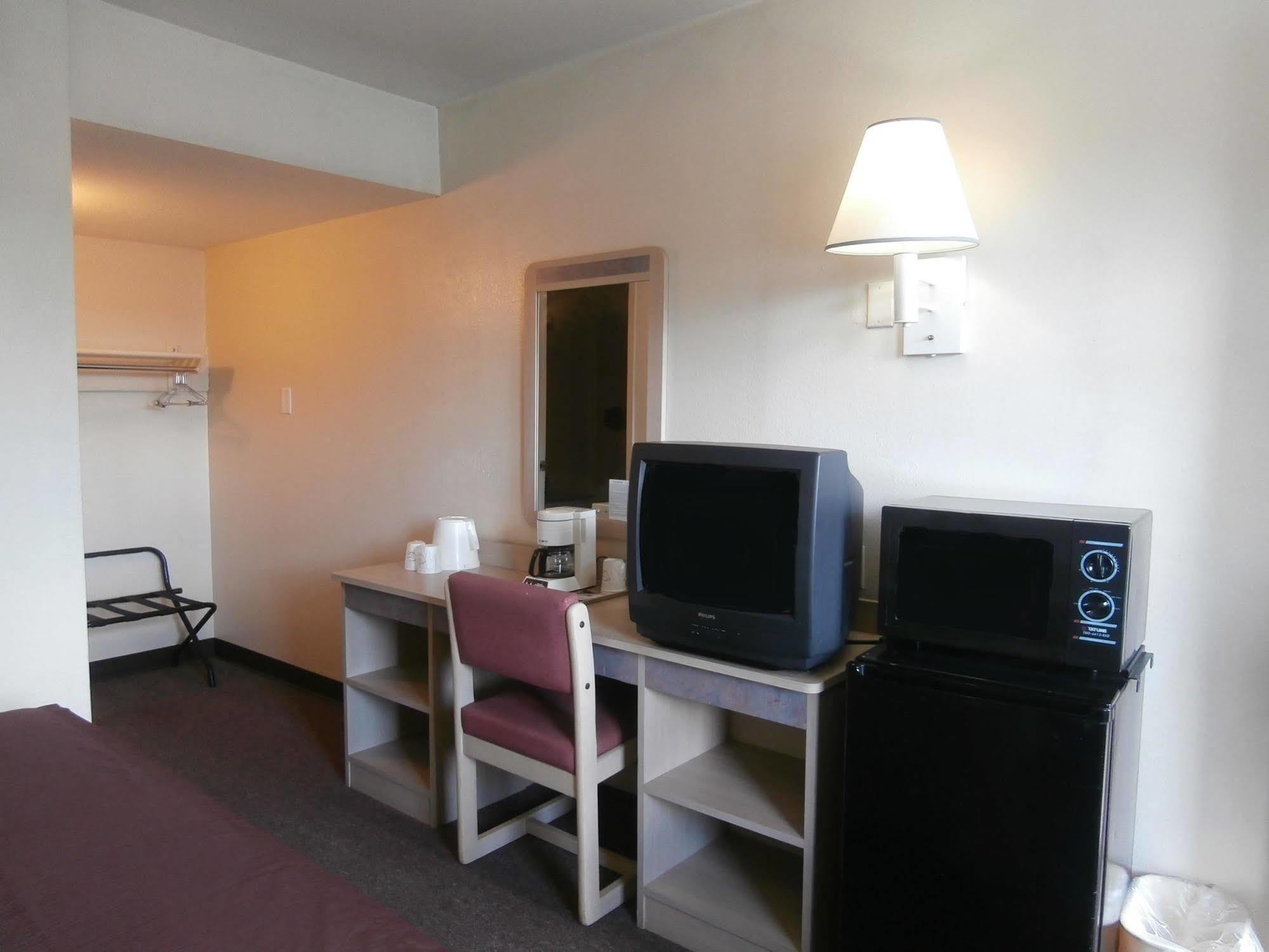 Americas Best Value Inn - Lake City Luaran gambar